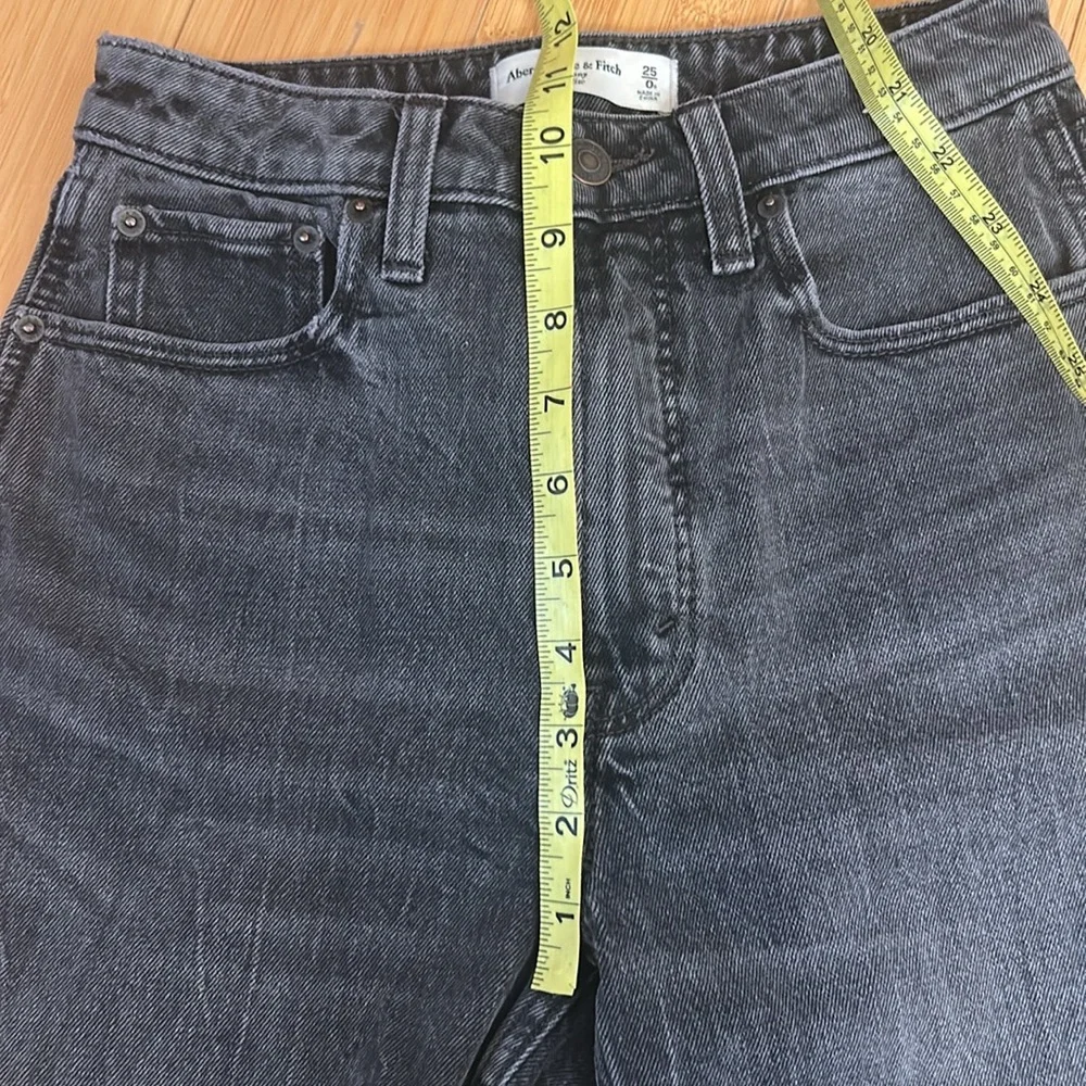 Abercrombie & Fitch The Skinny High Rise Curve Love Light Black Denim Jeans 25